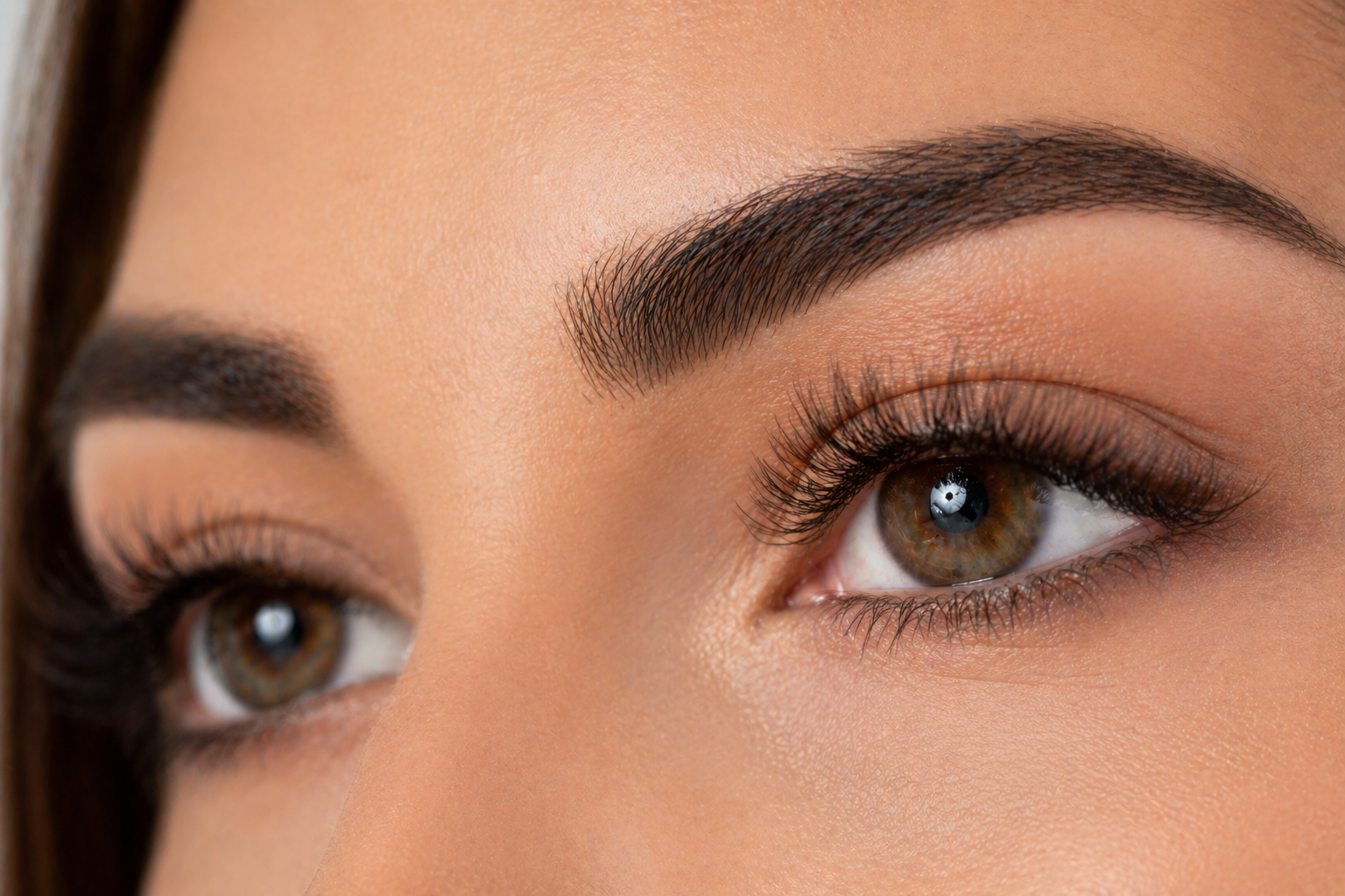 Cejas y pestañas